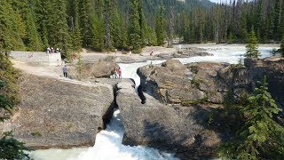 PONT NATUREL  PARC NATIONAL YOHO  COLOMBIEBRITANNIQUE  CANADA [upl. by Hatti]