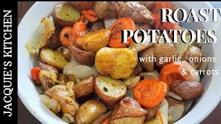 The BEST Crispy Oven Roasted Potatoes  Garlic Herb Roasted Potatoes [upl. by Alikee]