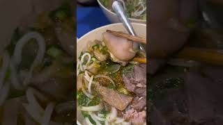 BÚN BÒ PHAN ĐÌNH PHÙNG  Thành Đạt Food  shorts [upl. by Gosney737]