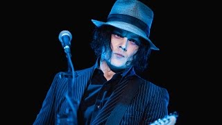 Jack White  Sixteen Saltines Live 2012 [upl. by Prudie728]