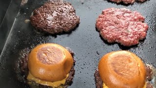 Making SmashBurgers on my Blackstone Quick and easy tips and tricks for the perfect cheeseburgers [upl. by Enyahc585]