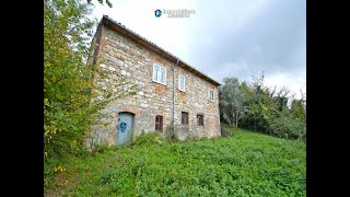 Spacious old brick and stone house with garden for sale in Italy Abruzzo Roccaspinalveti [upl. by Acceber131]