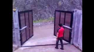 Swing Gate  Beninca [upl. by Nylyahs]