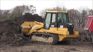 Cat® 953 Track Loader Hauling Gravel [upl. by Bedelia]