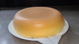 No Oven  How To Make a Cake Using a Rice Cooker  电饭锅蛋糕  Easy and Delicious  Rice Cooker Cake [upl. by Oilisab]