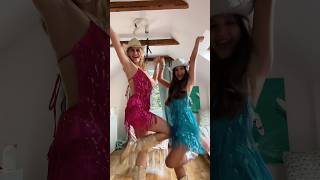 ILIAS WELT noch mehr Outfits🥹❤️🩷💙🪩🪩 iliaswelt concert colourful taylorswift fearless [upl. by Dranyl]