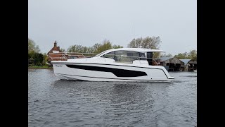 Sealine C335 for sale at Norfolk Yacht Agency [upl. by Bickart]