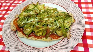 Pizza con base de pollo [upl. by Ettegirb]