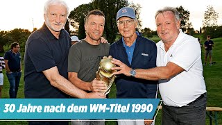 Franz Beckenbauer singt bei WeltmeisterTreffen der WMHelden von Rom 1990 [upl. by Chelsie832]