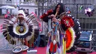 Indianer singen utanzen auf dem Weihnachtsmarkt in EssenSteele 15112011 [upl. by Loree]