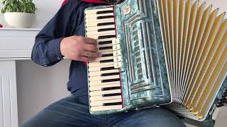 Akordeon Akkordeon Accordion Marinucci 8035  Musette  po kapitalnym remoncie [upl. by Tronna668]