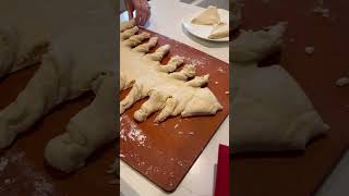 How to make Christmas tree cheese bread [upl. by Ellga82]