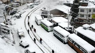 Watch  Heavy snowfall in Shimla disrupts normal life [upl. by Oek]