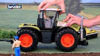 Claas Xerion 5000  03015  BRUDER Spielwaren [upl. by Enyar]