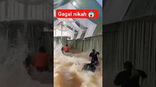 Pernikahan di terjang banjir [upl. by Sonia]