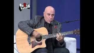 quotSALOTTO ITALIANOquot Edoardo Vianello canta quotguarda come dondolo e abbronzatissimaquot [upl. by Ennaitsirhc118]