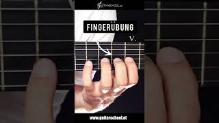 Fingerübung für jeden Tag 🎸 Gitarre lernen [upl. by Wehtam467]