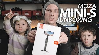 Moza MiniS Smartphone Gimbal Unboxing [upl. by Mattie478]