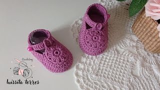 WOW 😍Teje Zapatitos de una Forma Diferente a crochet para Bebé paso a paso Fácil y Rápido de Hacer [upl. by Frayne]