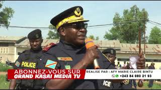 Général John CIABUINE Commissaire Div Adjoint PNC Kasai Oriental instruit ses hommes dans parade [upl. by Orose]