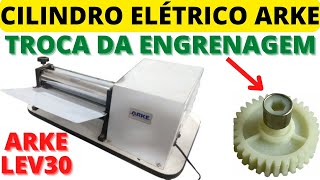 cilindro de massa elétrico arke faz barulho mas não roda Veja como é simples trocar a engrenagem [upl. by Marbut477]