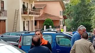 Racalmuto tensione e paura per donna barricata in casa con 2 figli  IL DETTAGLIO ONLINE [upl. by Nrojb276]