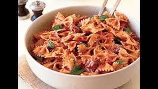 Farfalle cu carne tocata GatesteRepedeBlogspotRo [upl. by Idelle863]