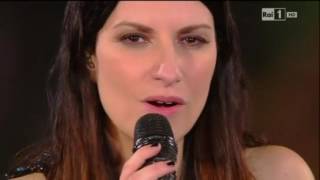 Laura Pausini  Uguale a Lei  Live Vocal Range [upl. by Ennad85]