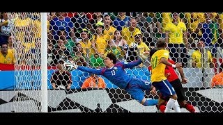 La mejor atajada de Memo Ochoa  Copa del Mundo Brasil2014 [upl. by Joan]