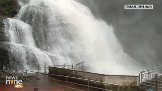 Sudden Flood Chaos in Courtallam Main Falls Tenkasi  News9 [upl. by Sid]