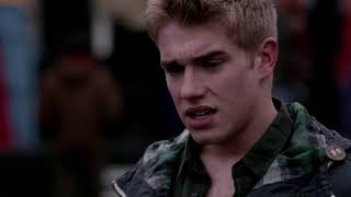 Wolfblood S02E04 vf [upl. by Omrellig]