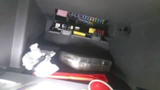 RENAULT SCENIC 20002010 FUSE BOX LOCATION [upl. by Salomie108]