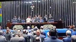 Kátia Abreu toma pasta de presidente da sessão de votação do Senado [upl. by Nahc]