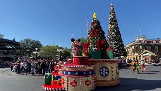 Magic Kingdom Full Christmas Parade 2021 [upl. by Nitsew]