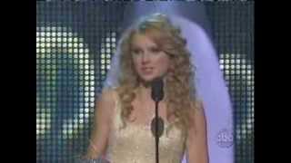 Taylor Swift winning CMA 2007 Horizon Award [upl. by Ana]