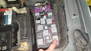 PONTIAC G6 Starter Relay amp Fuse Fuel Pump Fuse Location [upl. by Kory]