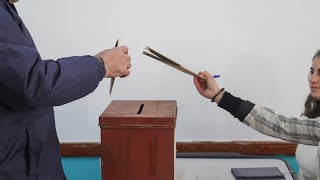 El 15 del padrón electoral no votó por ningún partido político [upl. by Lleuqram258]