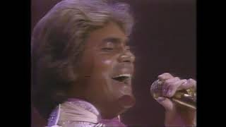 Engelbert Humperdinck Live In Las Vegas at The Hilton Full Concert 1982 [upl. by Yordan]