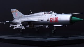 No24 MiG21PFM quotFishbed Fquot 148 Scale Model Eduard English Version [upl. by Refotsirc914]