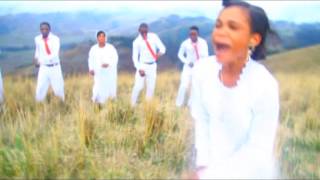 Emmanuel Mgogo  Ninamjua Official Video [upl. by Bashee29]