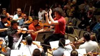 Dudamel ensayo de la Consagración de la Primavera 4 Sinfónica Simón Bolívar [upl. by Bow]