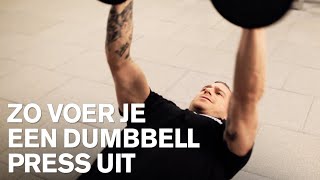 Dumbbell Press zo train je je borstspieren met losse dumbbells [upl. by Gilford189]