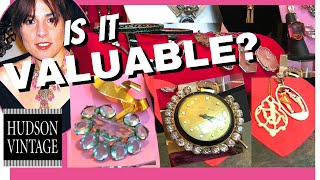 How To IDENTIFY VALUABLE VINTAGE Art Deco Jewelry [upl. by Neona]