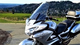 PUIG Windscreen Honda ST1300 PART 1 REVIEW windshield from Spain [upl. by Lantz33]