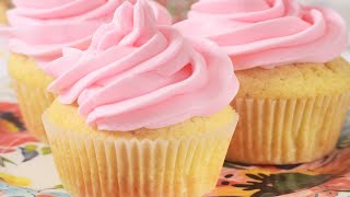 Vanilla Cupcakes Recipe Demonstration  Joyofbakingcom [upl. by Louisette]