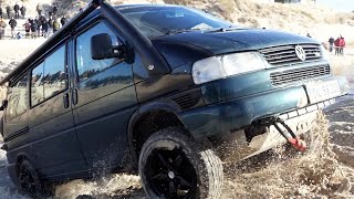 VW Transporter Multivan T4 Syncro 4X4 25 TDI 1999 having fun on the Beach at Løkken Beach Tour [upl. by Quinn]