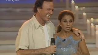 Julio Iglesias Gozar la vida amp Mal Acostumbrado 26 06 2000 RTVE es [upl. by Noelani]