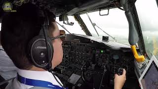 Boeing 727200F CLASSIC Cockpit Landing with LOW CLOUD BASE in Bogota AirClips [upl. by Claudina643]