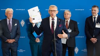 Konferencja prasowa senatora Krzysztofa Kwiatkowskiego i zaproszonych ekspertów [upl. by Ailelc593]