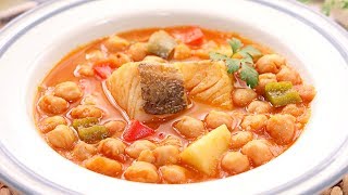 Garbanzos con Bacalao  Receta Tradicional muy Fácil y Deliciosa [upl. by Kalina]